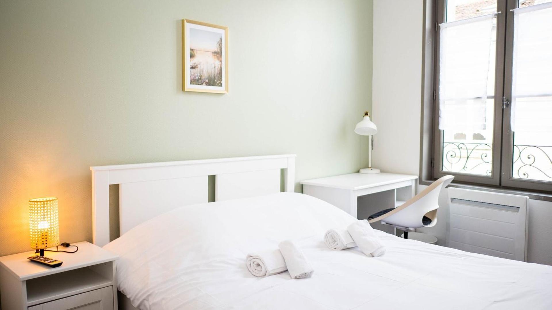 Apartament Les Rives Du Clain - Sublime T4 Au Bord De L'Eau Poitiers Zewnętrze zdjęcie